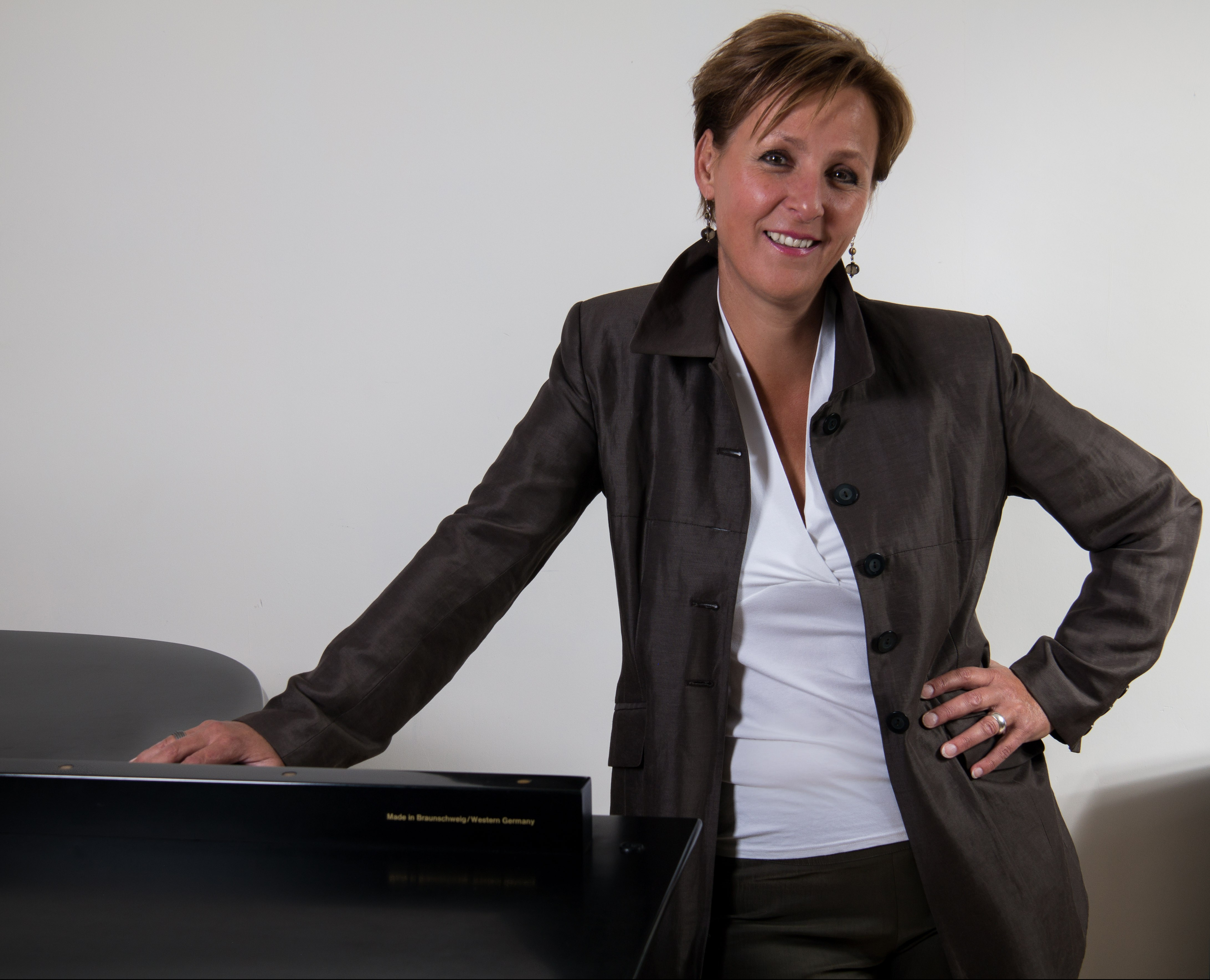 © 2016 by Hans Schellevis